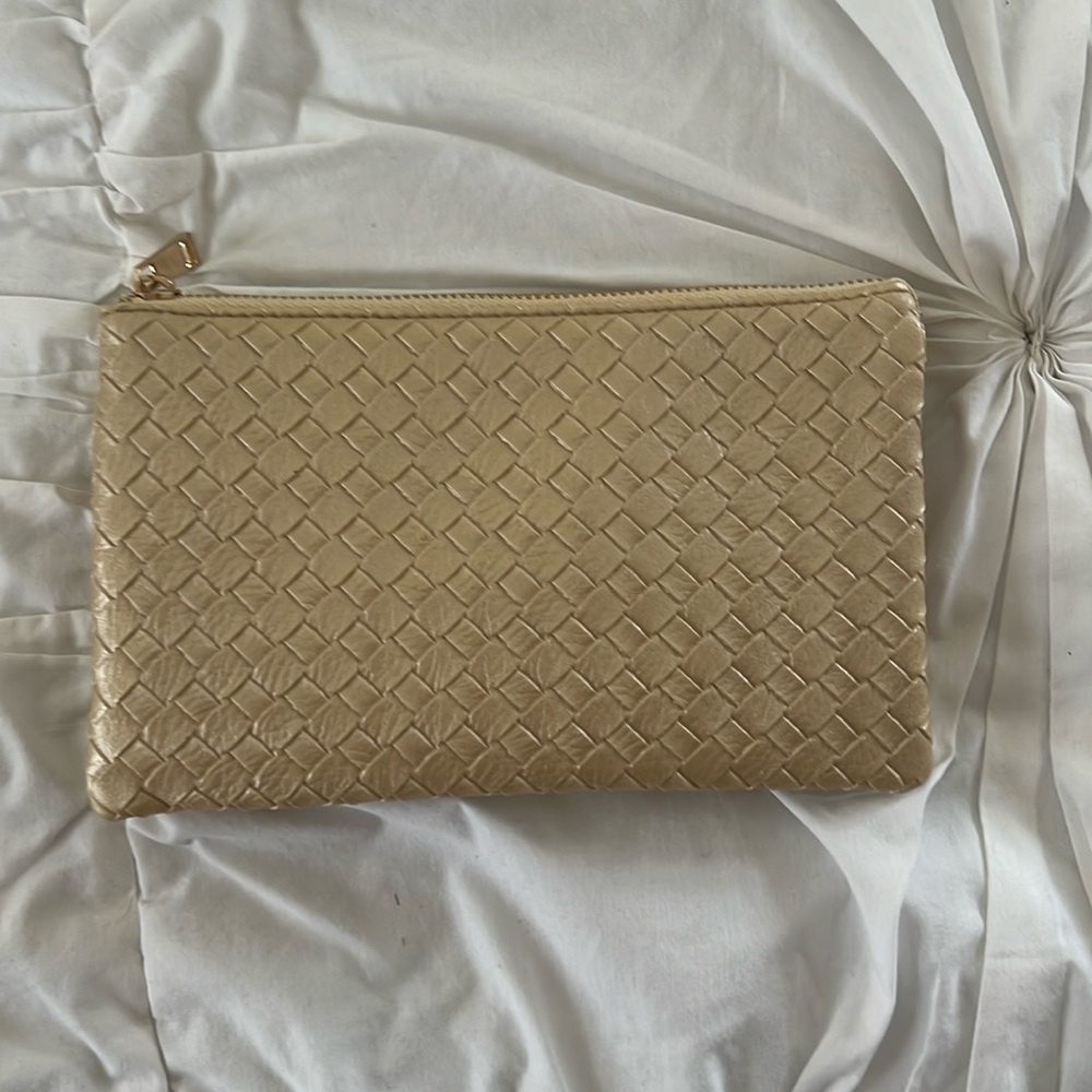 Gold clutch